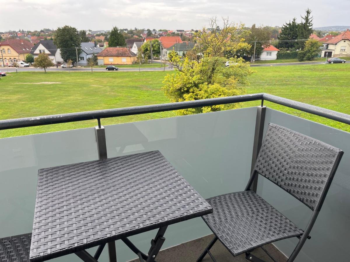 Ciao Lilla Apartman Кестхей Екстер'єр фото
